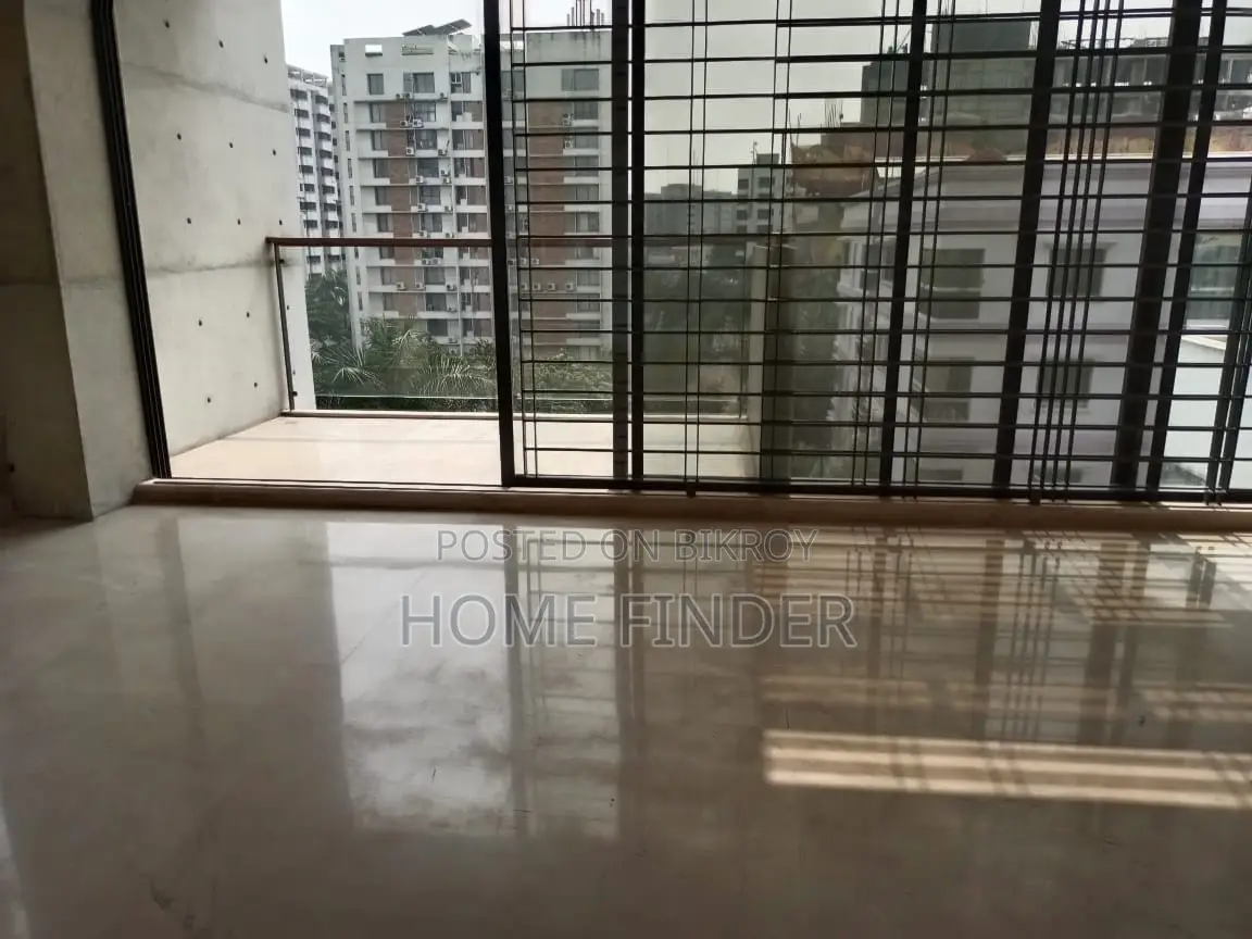 3600 Sqft New Semi Furnished Flat Rent in Gulshan 2