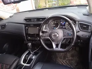 Nissan X-Trail For Rent