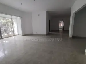 4Bed Un-Furnished 3710-Sqft Big Apartment Rent In Gulshan North