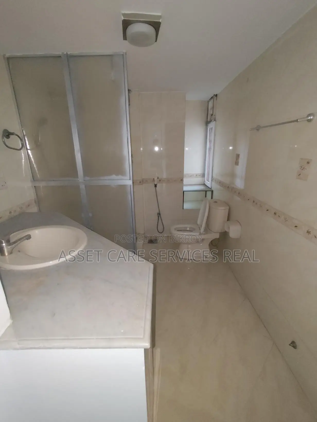 4Bed Un-Furnished 3710-Sqft Big Apartment Rent In Gulshan North