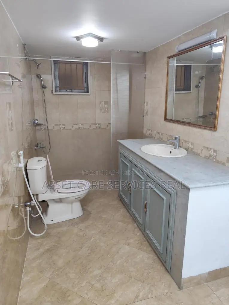 4Bed Un-Furnished 3710-Sqft Big Apartment Rent In Gulshan North
