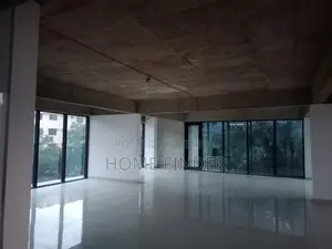গুলশান ২-এ ১৫০০ বর্গফুটের নতুন কমার্শিয়াল স্পেস ভাড়া হবে