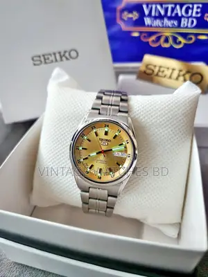 SEIKO 5 Glowing Champagne Dial JAPAN