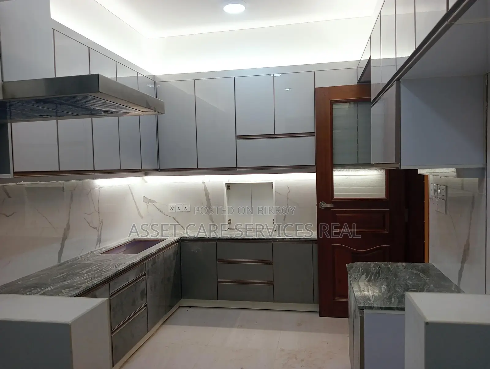 Brand New 4Bed Gym-Swimming Apartment Rent Baridhara Diplomatic Zone