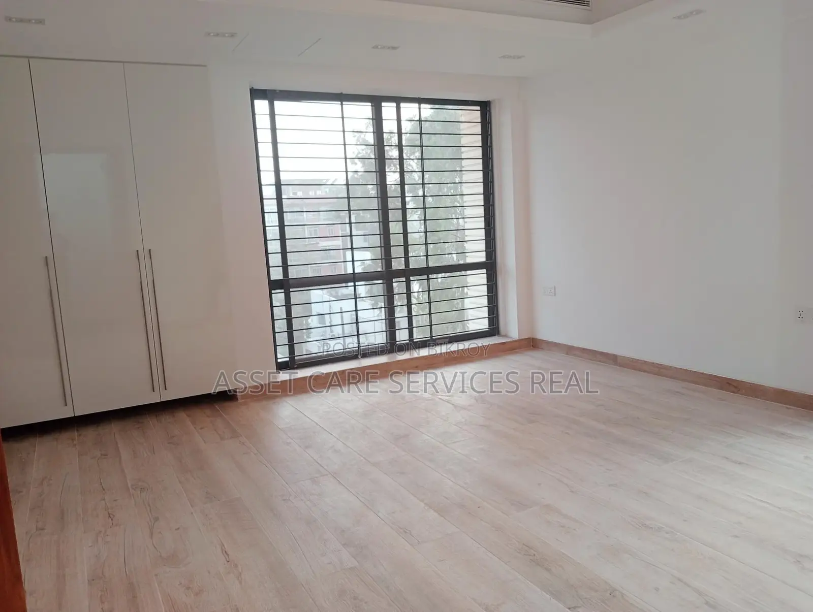 Brand New 4Bed Gym-Swimming Apartment Rent Baridhara Diplomatic Zone