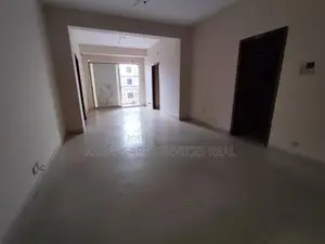 গুলশান-১/২ এর মাঝামাঝি ৪২০০ বর্গফুটের অফিস স্পেস ভাড়া হবে