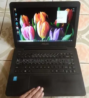 Asus Core i3 5th Gen Laptop, 500GB Hard Disk, 4GB RAM, 14" Display.