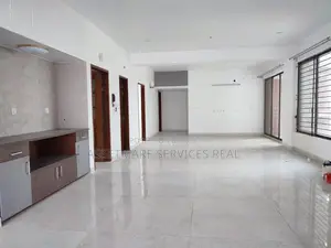 নর্থ গুলশানে জিম-পুল সুবিধাসহ ৪ বেডের নতুন অ্যাপার্টমেন্ট ভাড়া
