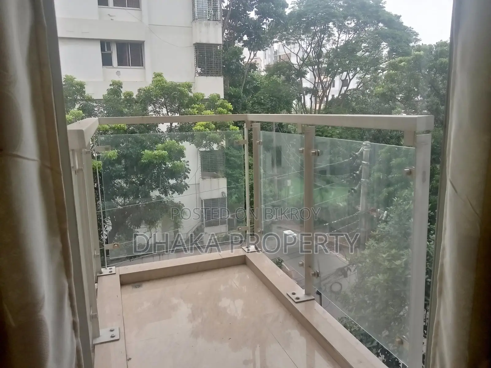 Exclusive Full Furnished Apartment Rent in Banani