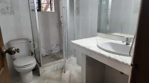 গুলশান-২ এ ৪ বেডরুমের (৩২০০ বর্গফুট) বিলাসবহুল অ্যাপার্টমেন্ট ভাড়া