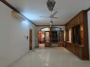 4-Bedrooms 3000-Sqft Nice Apartment Rent in Gulshan