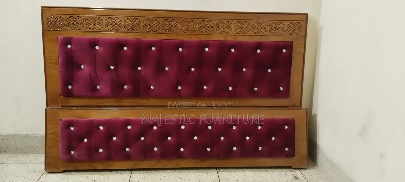 BED 6/7 FEET IAK VENEER. M # 6277