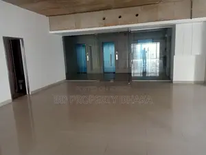গুলশান এভিনিউতে ৪০০০ বর্গফুটের ওপেন কমার্শিয়াল স্পেস ভাড়া হবে
