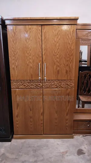 নতুন আলমারি কানাডিয়ান ওক ভিনিয়ার। মডেল # ৬১১