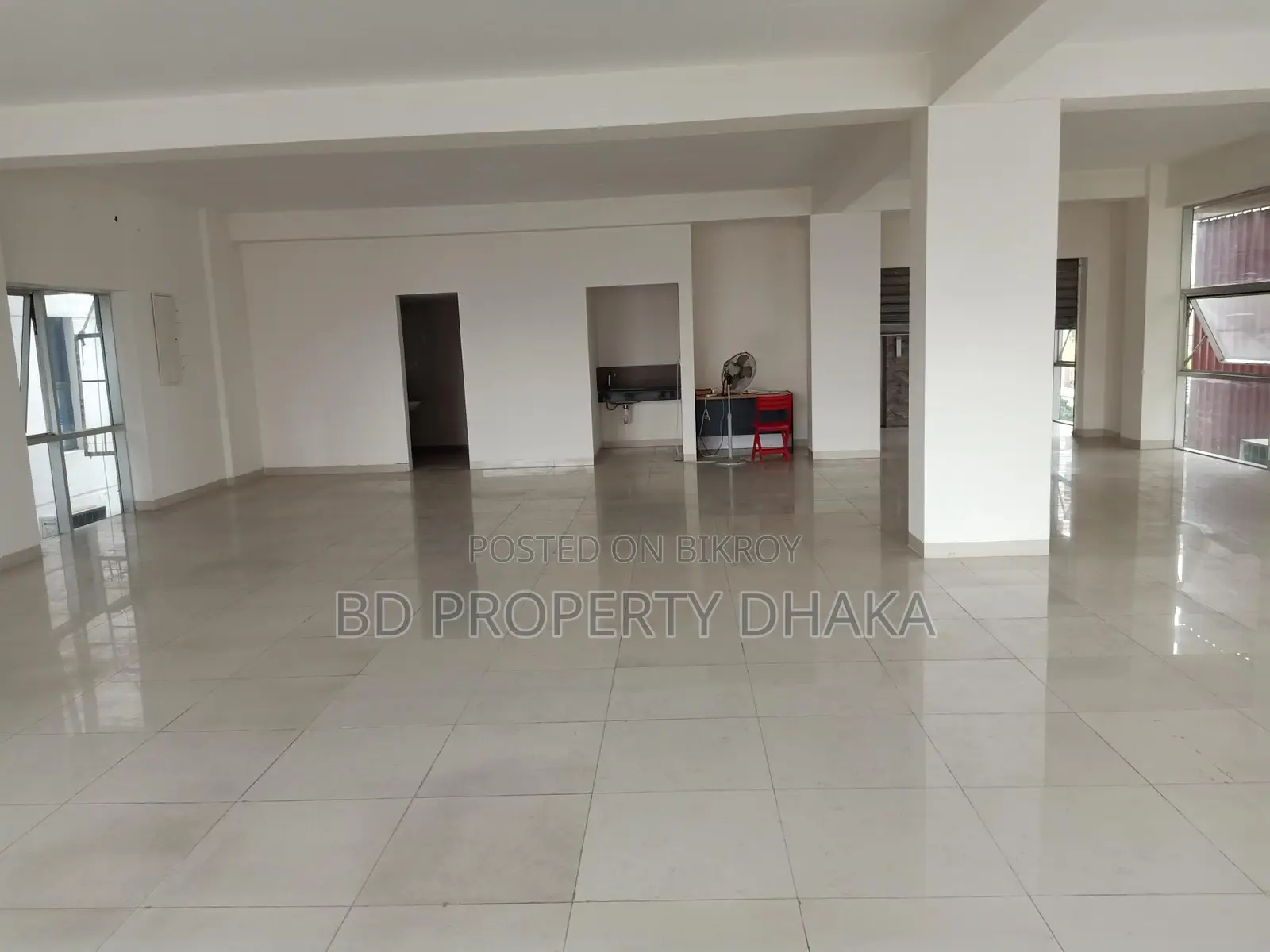 বনানীতে ২৬৩০ বর্গফুটের ওপেন কমার্শিয়াল স্পেস ভাড়া হবে