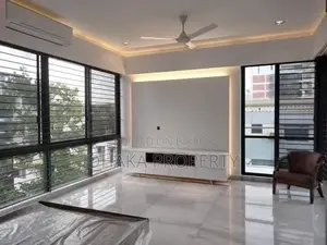 (জিম-সুইমিং) গুলশানে ৪ বেডরুমের বিলাসবহুল অ্যাপার্টমেন্ট ভাড়া