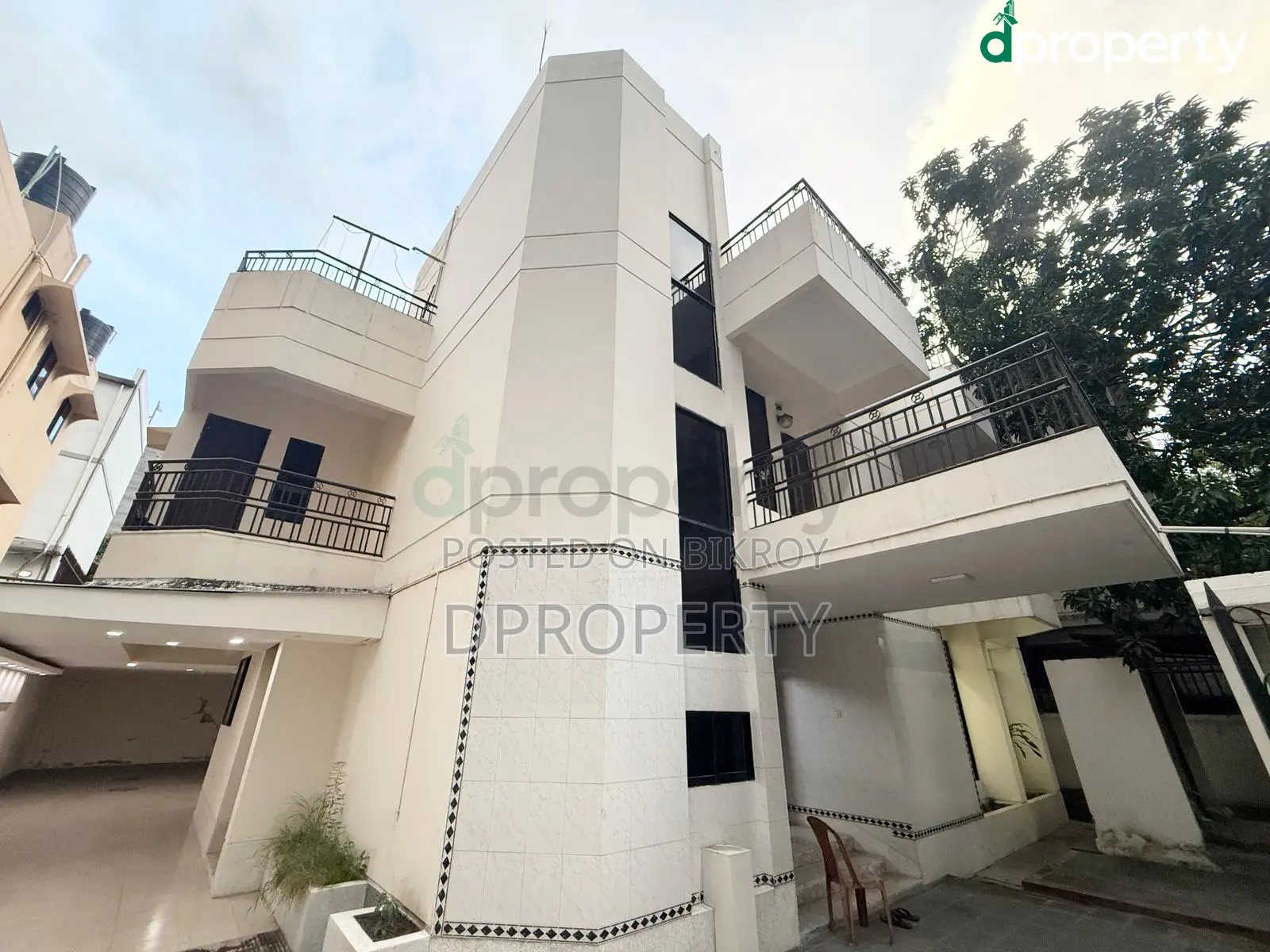 Independent Duplex House Rent At Baridhara Diplomatic Zone