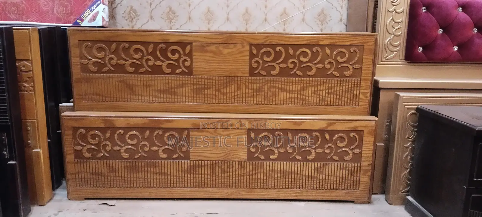 নতুন বেড কানাডিয়ান ওক ভিনিয়ার। মডেল # ৬১১৯