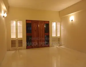 বারিধারা ডিপ্লোম্যাটিক জোনে ৩০০০ বর্গফুটের ৩-বেডরুমের অ্যাপার্টমেন্ট ভাড়া