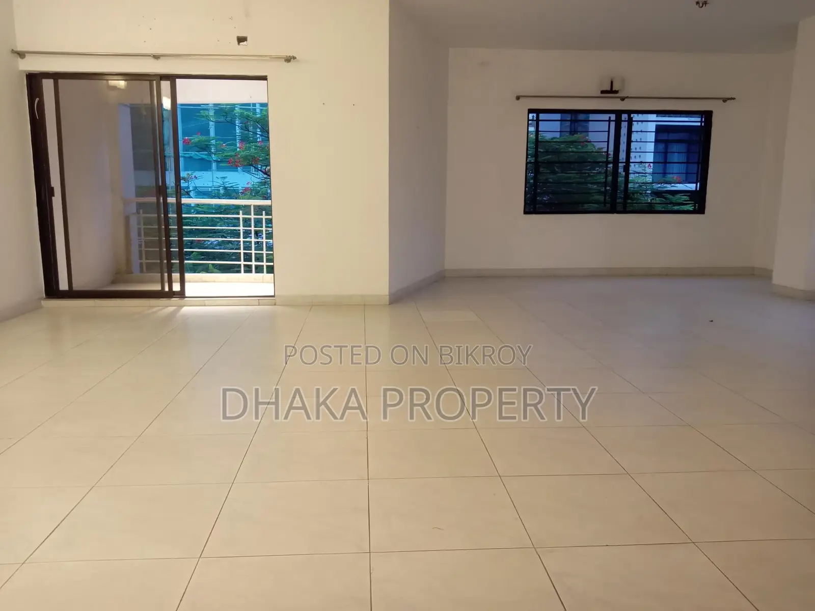 আন-ফার্নিশড ৩ বেডরুম (২৯৫০ বর্গফুট) অ্যাপার্টমেন্ট ভাড়া গুলশান-২ এ