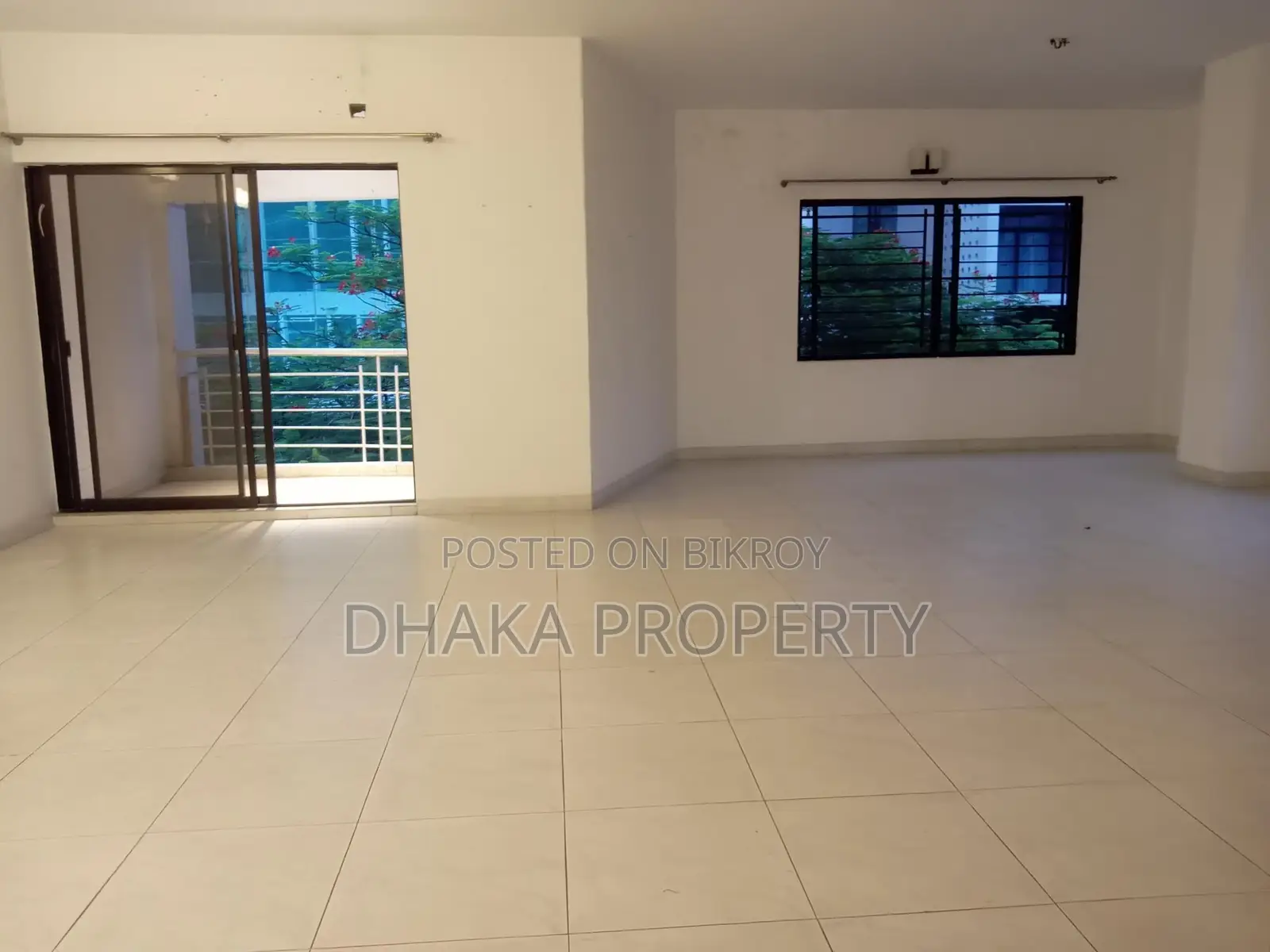 আন-ফার্নিশড ৩ বেডরুম (২৯৫০ বর্গফুট) অ্যাপার্টমেন্ট ভাড়া গুলশান-২ এ