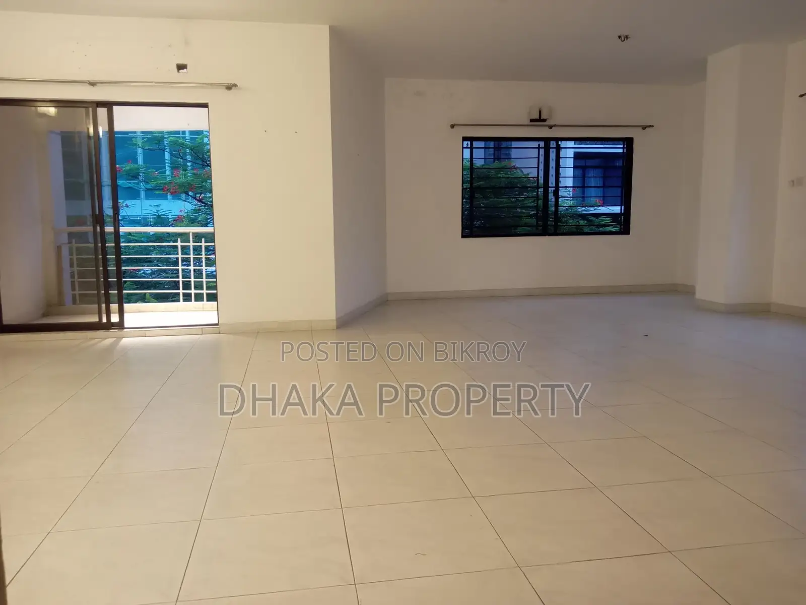আন-ফার্নিশড ৩ বেডরুম (২৯৫০ বর্গফুট) অ্যাপার্টমেন্ট ভাড়া গুলশান-২ এ