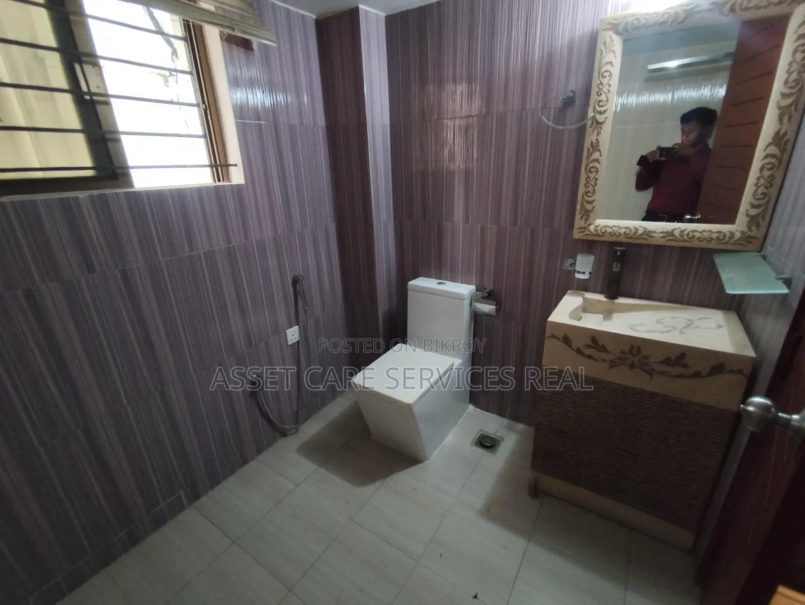 বনানীতে ৬ বেড ৫০০০ বর্গফুটের ডুপ্লেক্স ফুল ফার্নিশড অ্যাপার্টমেন্ট ভাড়া