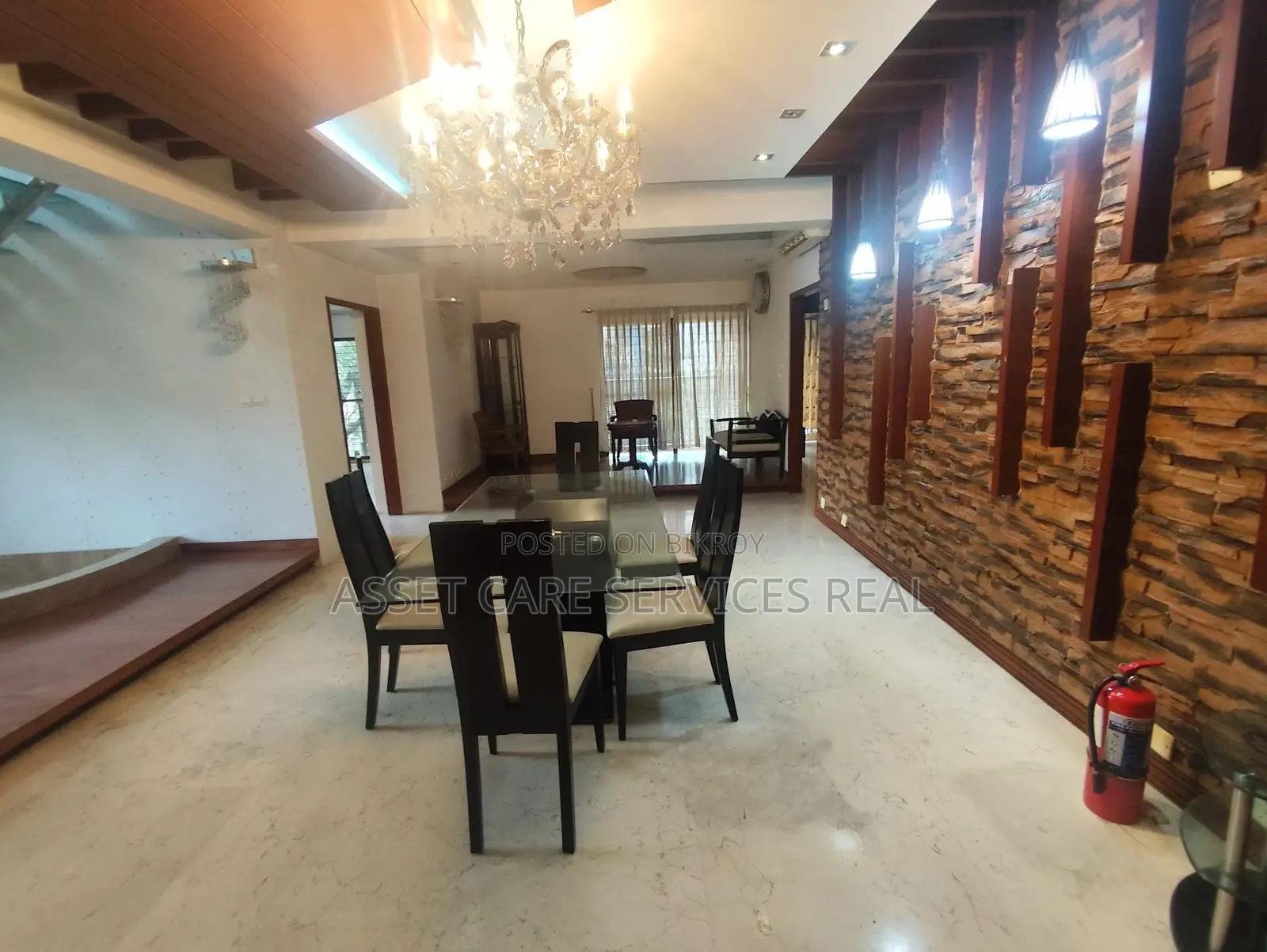 বনানীতে ৬ বেড ৫০০০ বর্গফুটের ডুপ্লেক্স ফুল ফার্নিশড অ্যাপার্টমেন্ট ভাড়া