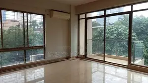 ৪ বেড ৩২০০ বর্গফুট ২ পার্কিং ফ্ল্যাট ভাড়া গুলশান ২ নর্থে