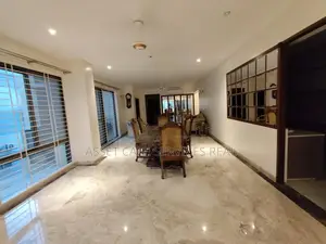 গুলশানে বিলাসবহুল সেমি-ফার্নিশড অ্যাপার্টমেন্ট ভাড়া