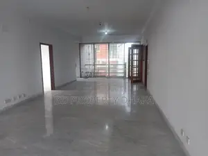 গুলশানে ৪,৫০০ বর্গফুটের অফিস স্পেস ভাড়া