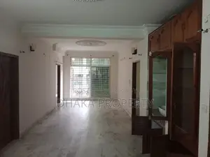 গুলশান-২ এ ২৭০০ বর্গফুটের ৩-বেডরুমের নতুন অ্যাপার্টমেন্ট ভাড়া