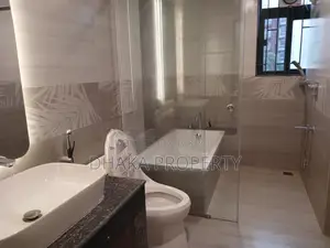 গুলশানে ৪ বেডরুমের বিলাসবহুল ব্র্যান্ড নিউ বিল্ডিংয়ে ২ পার্কিং সহ ভাড়া (জিম ও সুইমিং পুল)