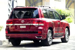 V8 Land Cruiser For Rent