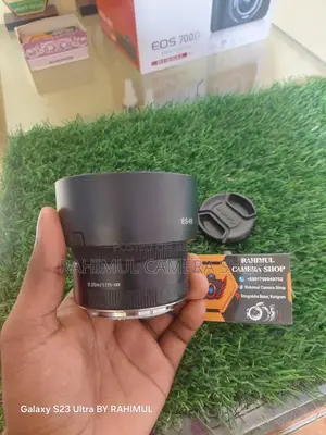 Canon 50mm prime STM lens 1.8 in excellent condition