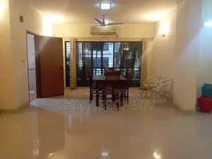 (2600-Sqft)Semi-Furnished Exclusive Apartment Rent in Gulshan North