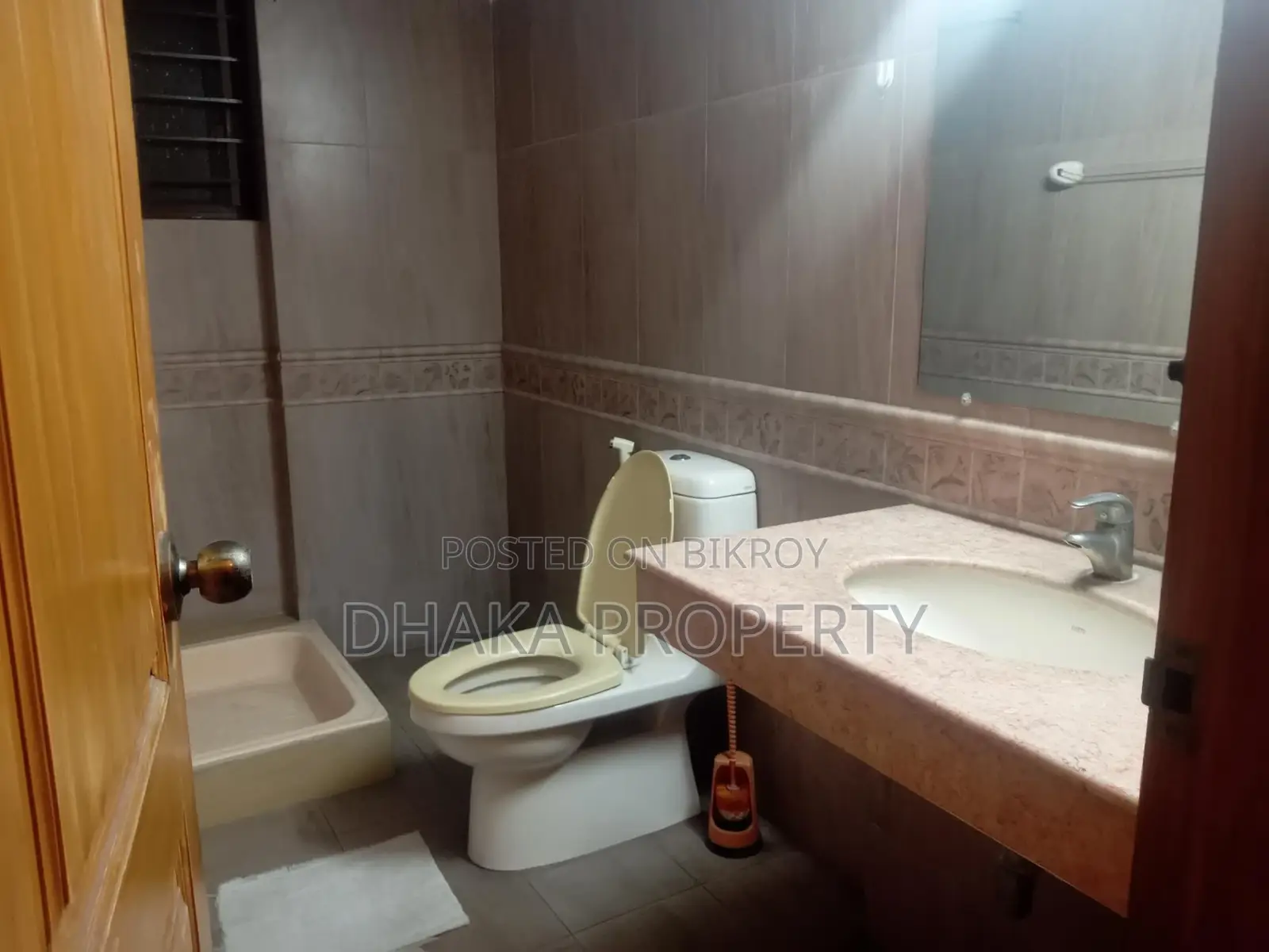 (2600-Sqft)Semi-Furnished Exclusive Apartment Rent in Gulshan North
