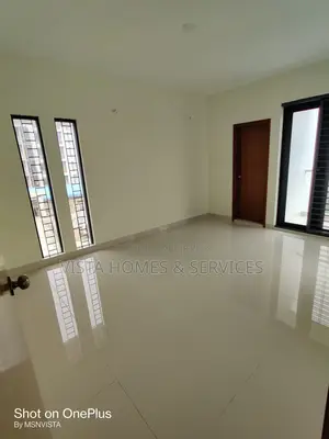 3bdrm Apartment in Assurance Lake, Gulshan for Rent