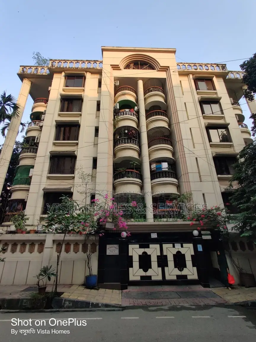 Furnished 3-Bedroom Apartment in Southeast Palace, Gulshan for rent