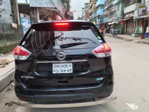 Rent a Nissan X-Trail