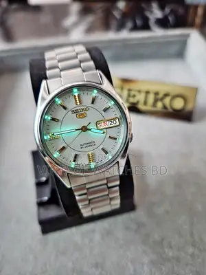 SEIKO 5 Automatic with Lume points JAPAN