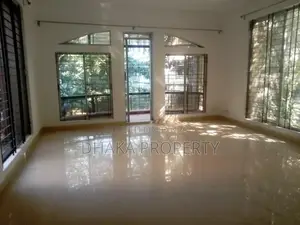 গুলশান-২ এ ২৬০০ বর্গফুটের ৩ বেডরুমের অ্যাপার্টমেন্ট ভাড়া