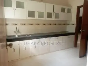 2600-Sqft 3 Beds Apartment Rent in Gulshan -2