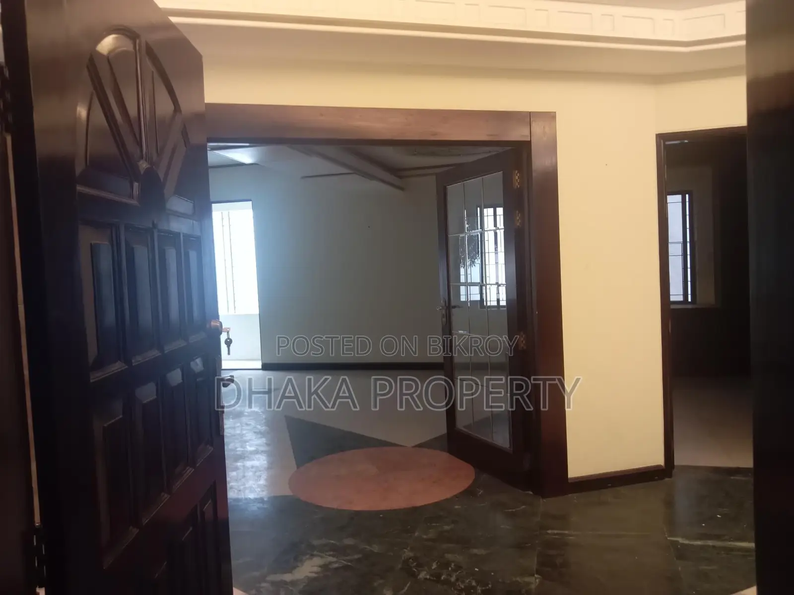 গুলশানে ৩১০০-বর্গফুটের এক্সক্লুসিভ ৪-বেডরুমের অ্যাপার্টমেন্ট ভাড়া