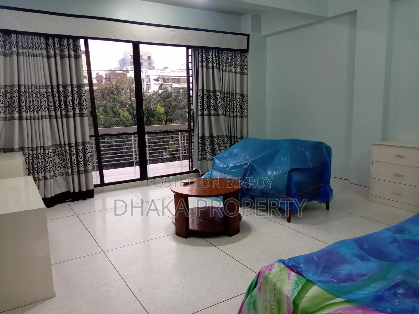 বারিধারায় ফুল-ফার্নিশড বিলাসবহুল ৩-বেডরুমের অ্যাপার্টমেন্ট ভাড়া