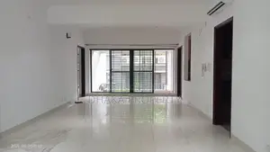 জিম ও সুইমিং পুলসহ বিলাসবহুল অ্যাপার্টমেন্ট ভাড়া ৪ বেড ৩১০০ বর্গফুট।