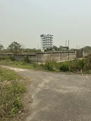 5 katha land sale sector 30