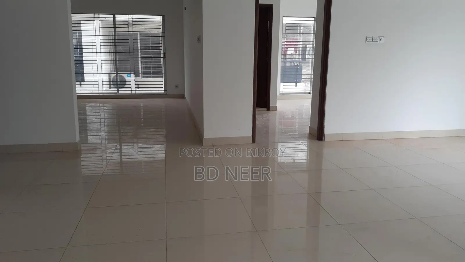 Nice 3 Bed Room Semi Furnished Apt. Rent in Baridhara