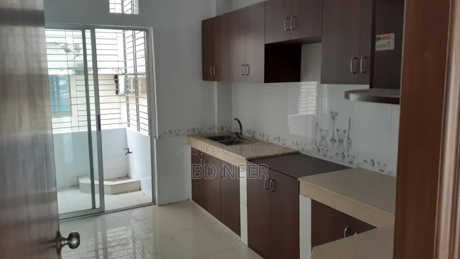 Nice 3 Bed Room Semi Furnished Apt. Rent in Baridhara