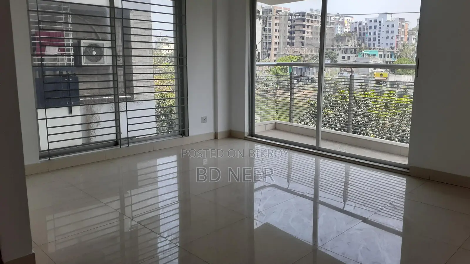 Nice 3 Bed Room Semi Furnished Apt. Rent in Baridhara